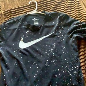 Nike medium size tee